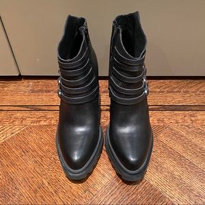 Spaziomoda Black Leather Ankle Booties Size 9
